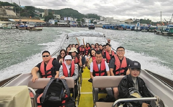 智为铭略暖冬之旅